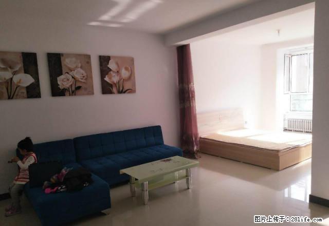 王府二期简单家具 能洗澡黄金楼层 房子超干净 拎包入住 - 房屋出租 - 房屋租售 - 赤峰分类信息 - 赤峰28生活网 chifeng.28life.com