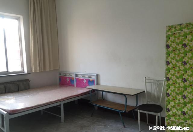 (单间出租)双子座电台小区650元每月押一付一,附属医院红城新世界电脑城 - 房屋出租 - 房屋租售 - 赤峰分类信息 - 赤峰28生活网 chifeng.28life.com