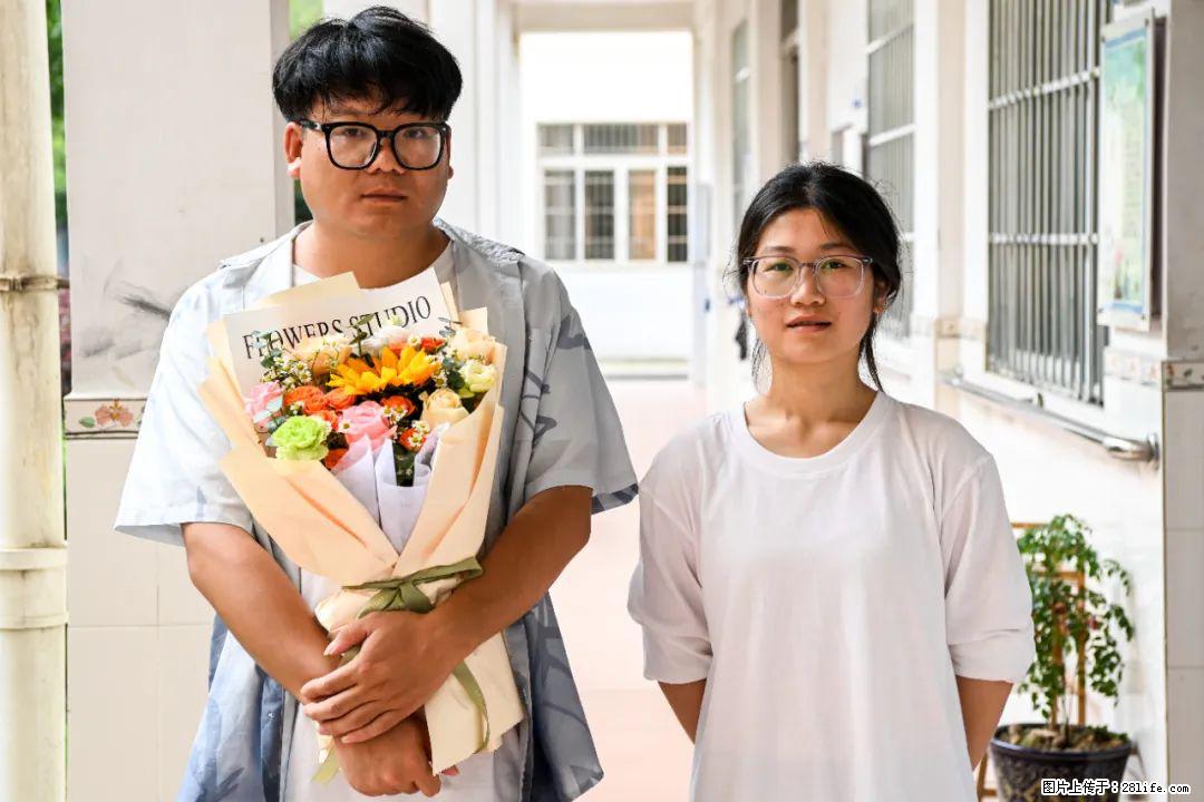 全网追的“扁担女孩”，找了一份暑假工，时薪12元 - 赤峰生活资讯 - 赤峰28生活网 chifeng.28life.com