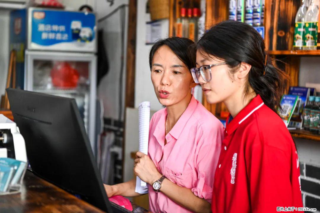 全网追的“扁担女孩”，找了一份暑假工，时薪12元 - 赤峰生活资讯 - 赤峰28生活网 chifeng.28life.com